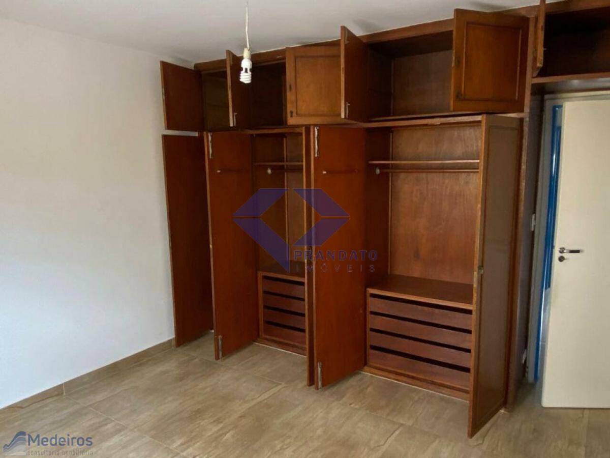 Casa à venda com 3 quartos, 138m² - Foto 11