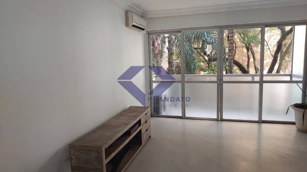 Apartamento à venda com 3 quartos, 110m² - Foto 2