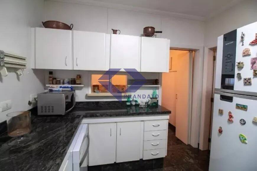 Apartamento à venda com 4 quartos, 220m² - Foto 7