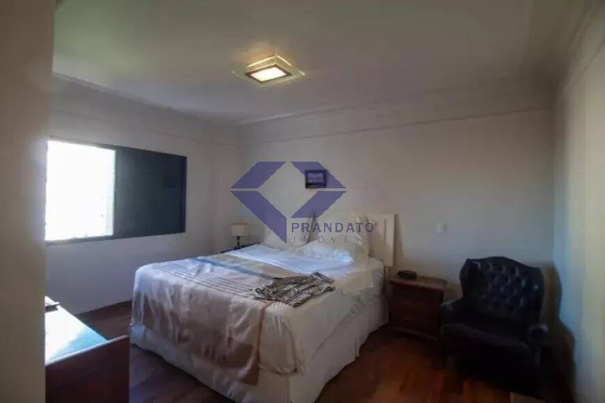 Apartamento à venda com 4 quartos, 220m² - Foto 16