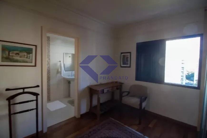 Apartamento à venda com 4 quartos, 220m² - Foto 15