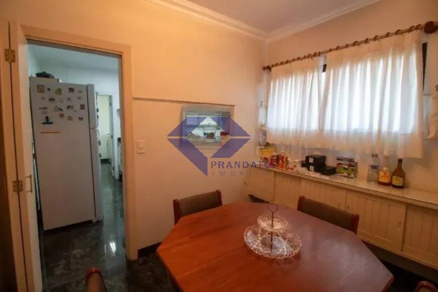 Apartamento à venda com 4 quartos, 220m² - Foto 10