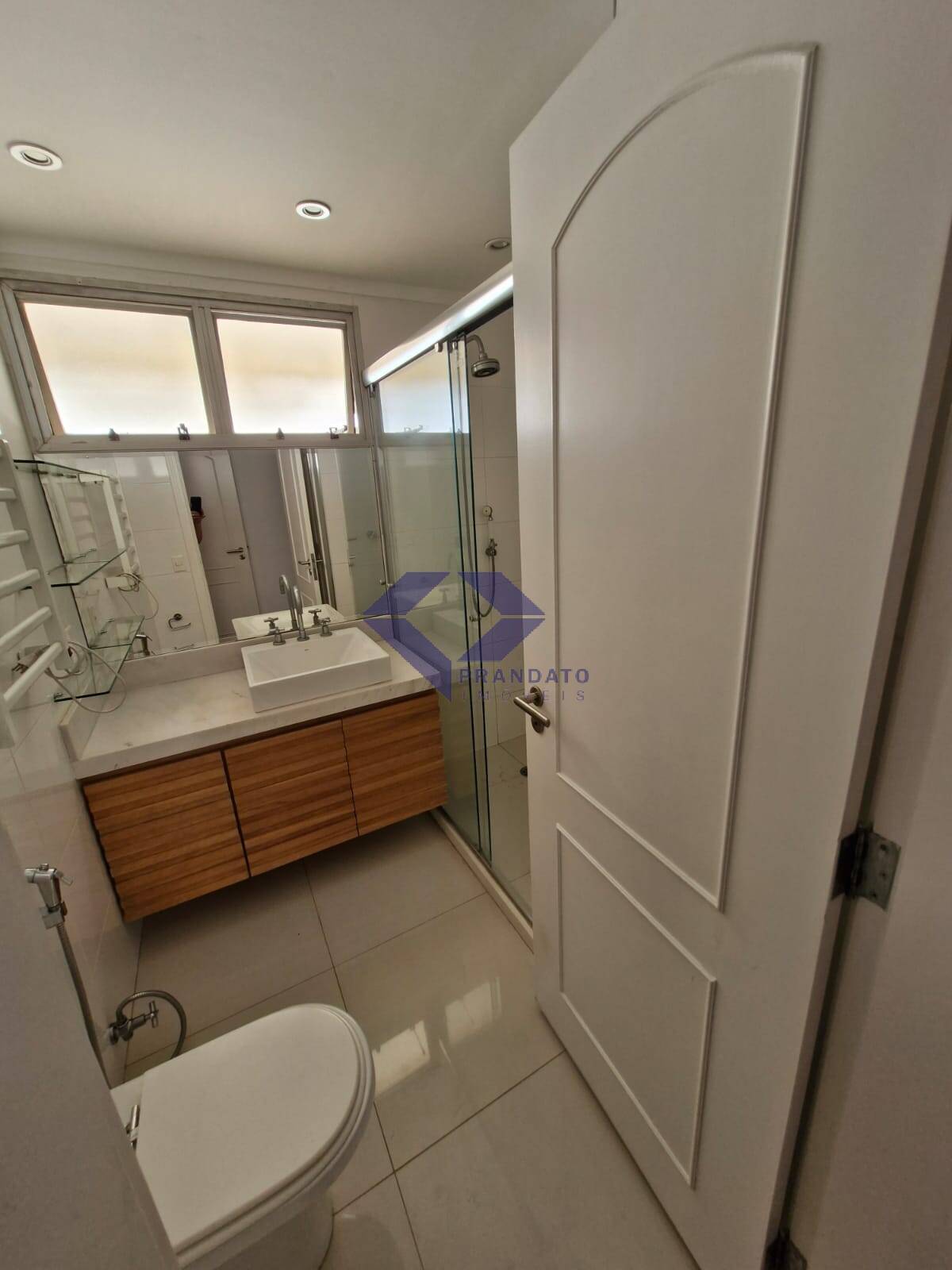 Apartamento à venda com 4 quartos, 186m² - Foto 13