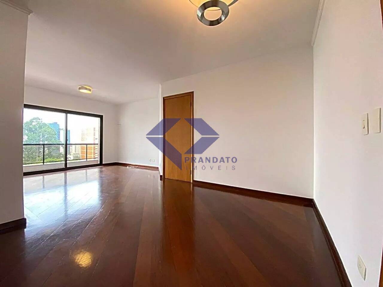 Apartamento à venda com 3 quartos, 110m² - Foto 3