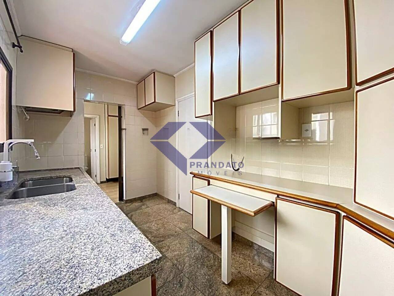 Apartamento à venda com 3 quartos, 110m² - Foto 11