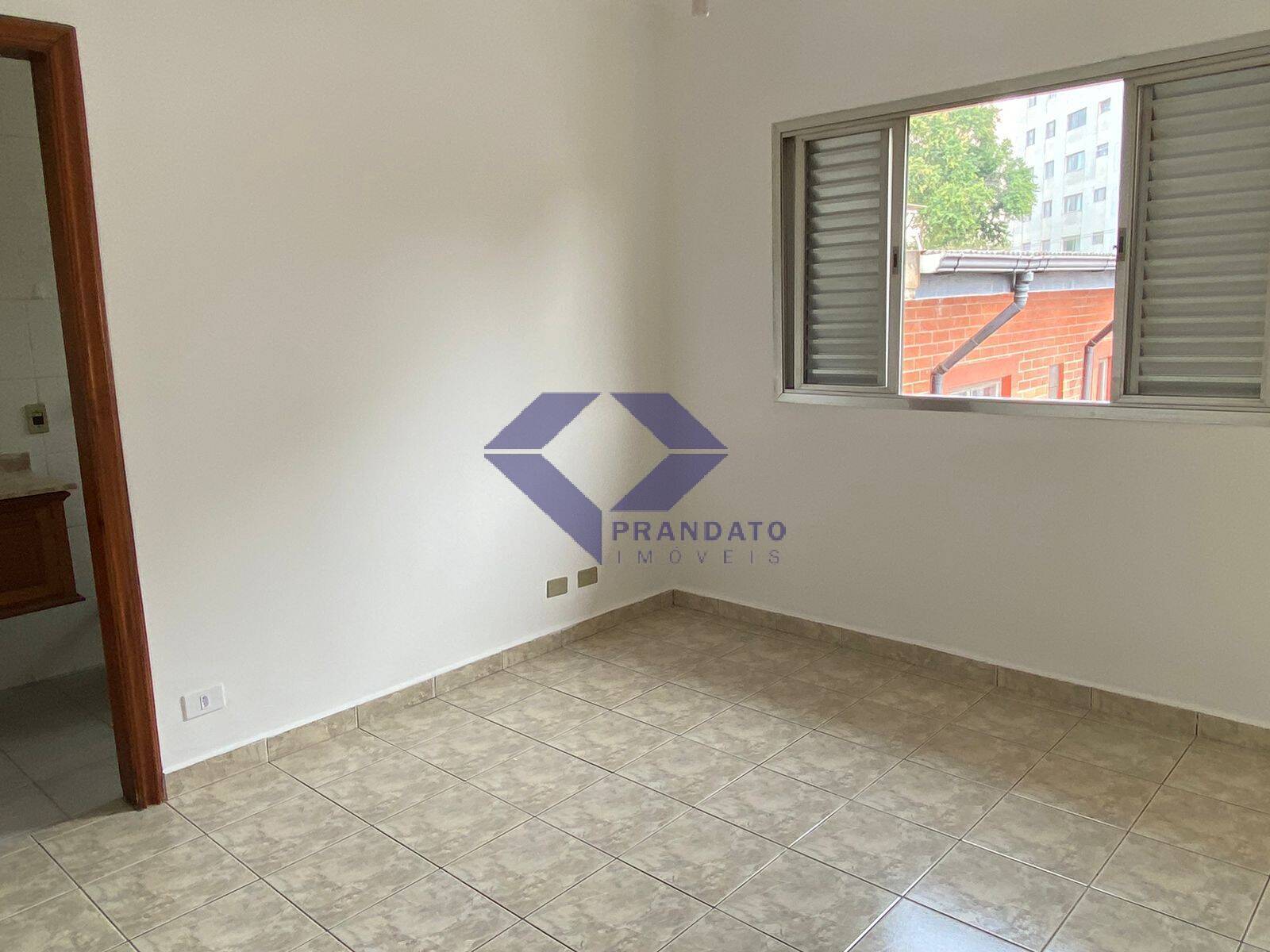 Sobrado à venda com 3 quartos, 200m² - Foto 11