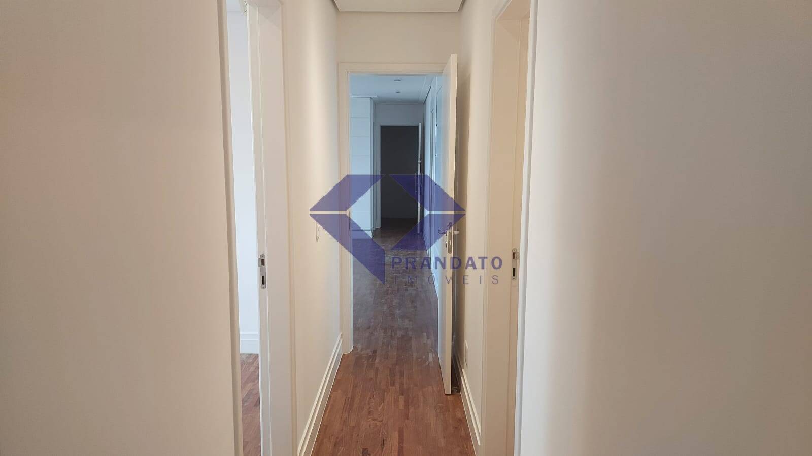 Apartamento para alugar com 3 quartos, 120m² - Foto 7