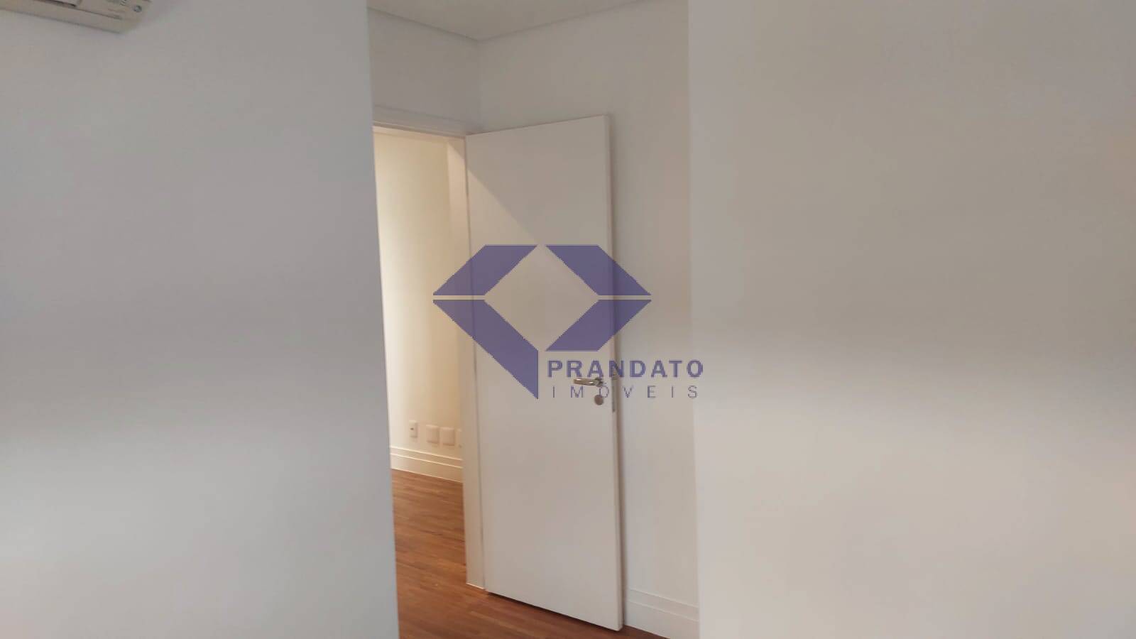 Apartamento para alugar com 3 quartos, 120m² - Foto 21