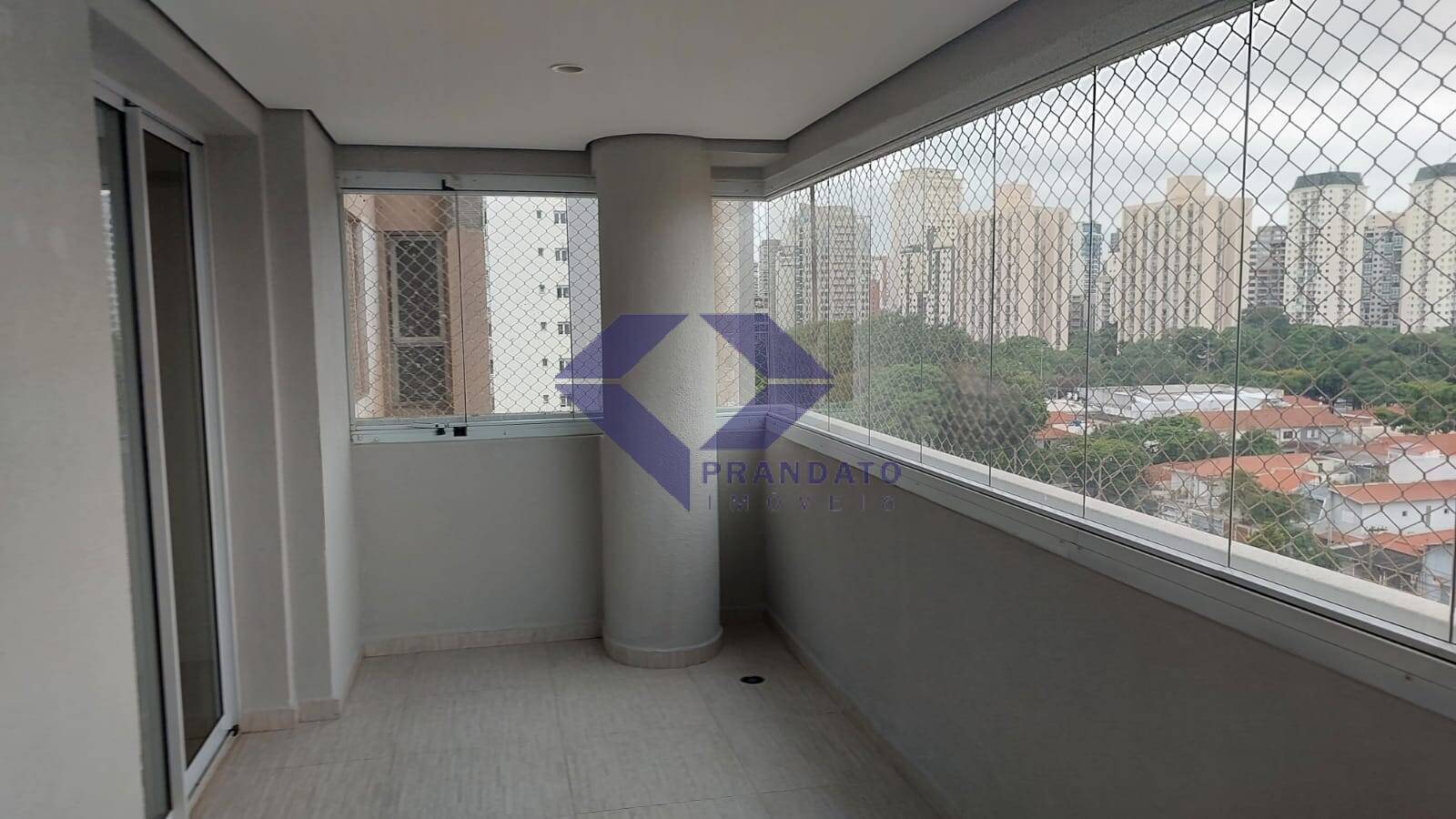 Apartamento para alugar com 3 quartos, 120m² - Foto 26