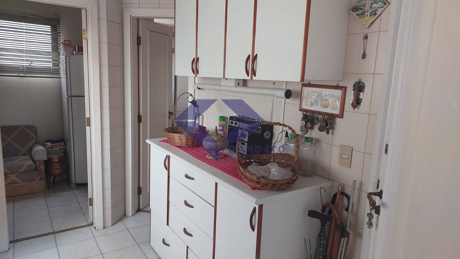 Apartamento à venda com 4 quartos, 198m² - Foto 7