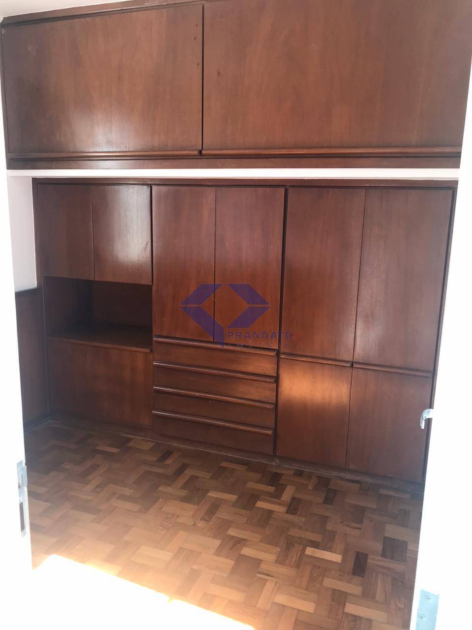 Apartamento para alugar com 3 quartos, 250m² - Foto 12