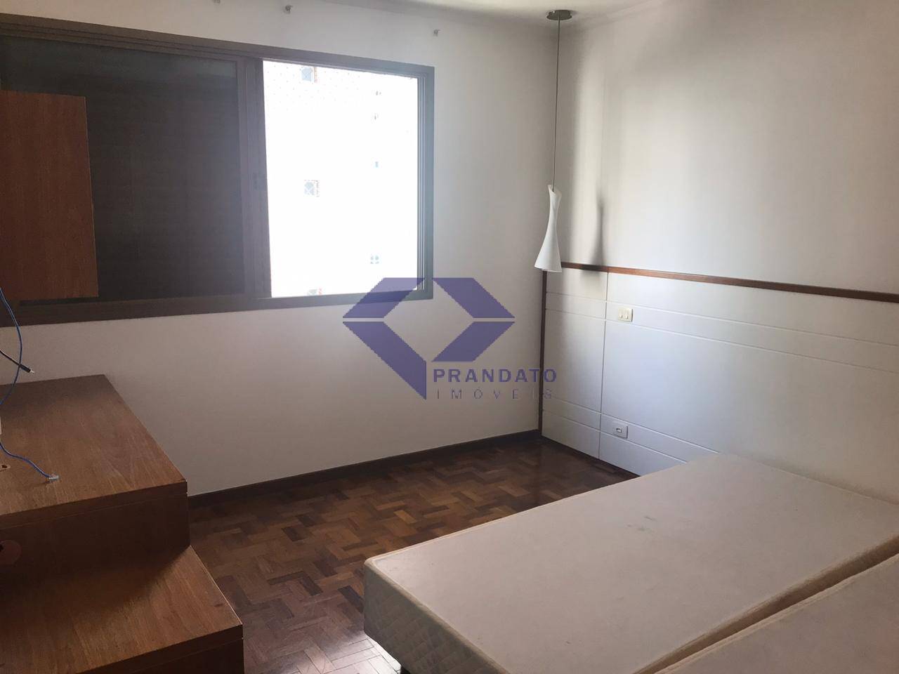 Apartamento para alugar com 3 quartos, 250m² - Foto 16