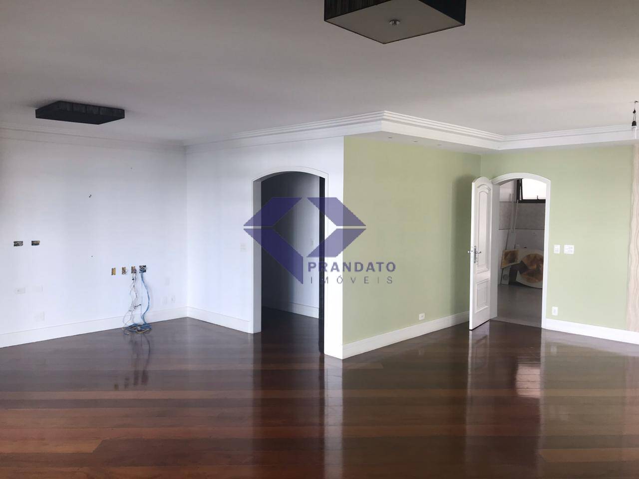 Apartamento para alugar com 3 quartos, 250m² - Foto 5