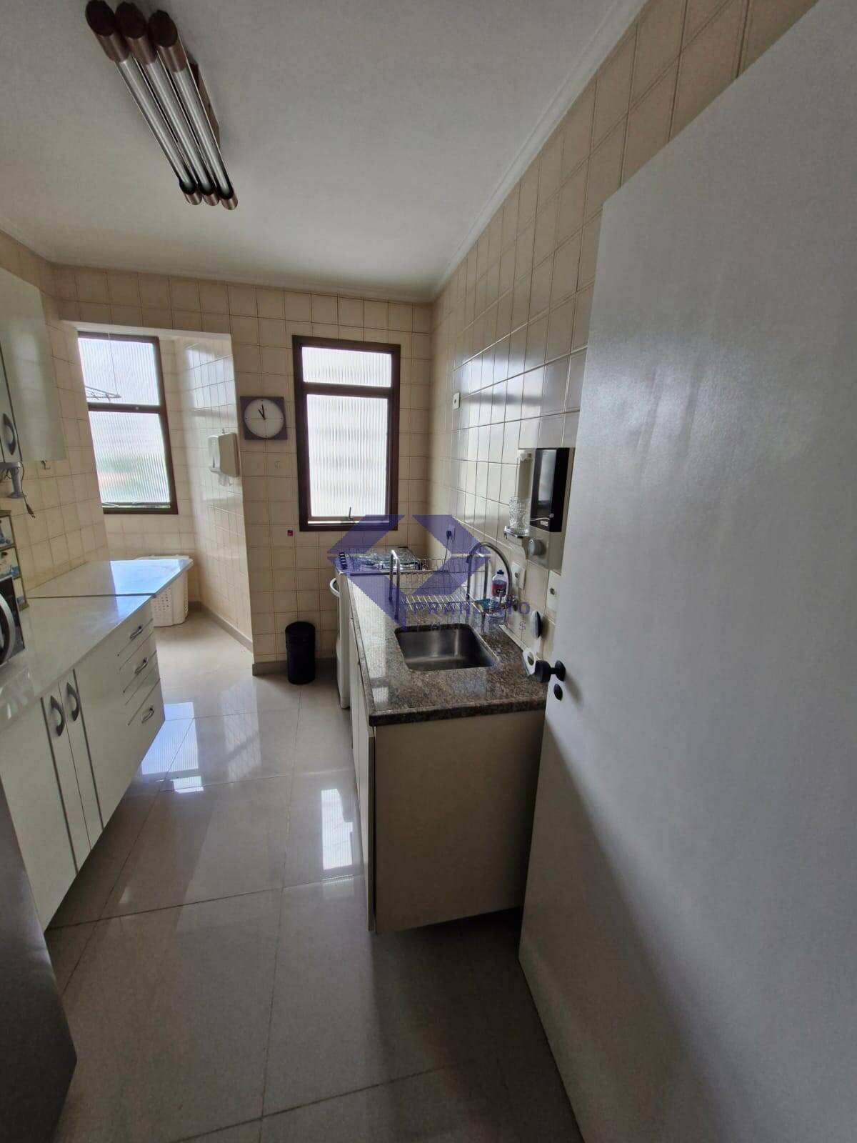 Apartamento à venda com 2 quartos, 57m² - Foto 22