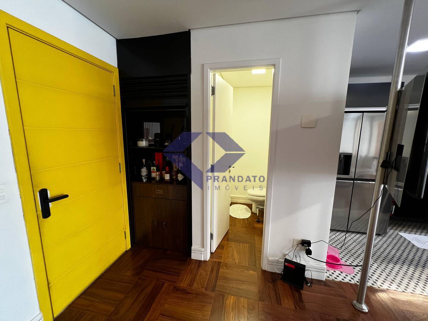 Apartamento para alugar com 2 quartos, 102m² - Foto 14