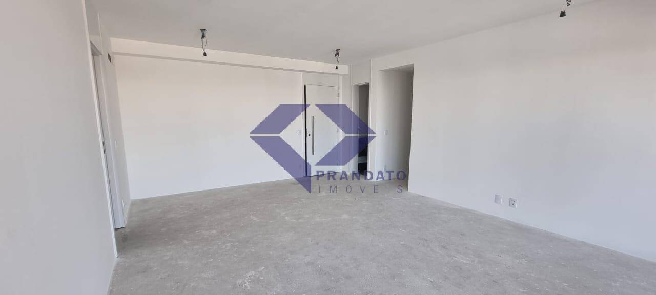 Apartamento à venda com 3 quartos, 149m² - Foto 2