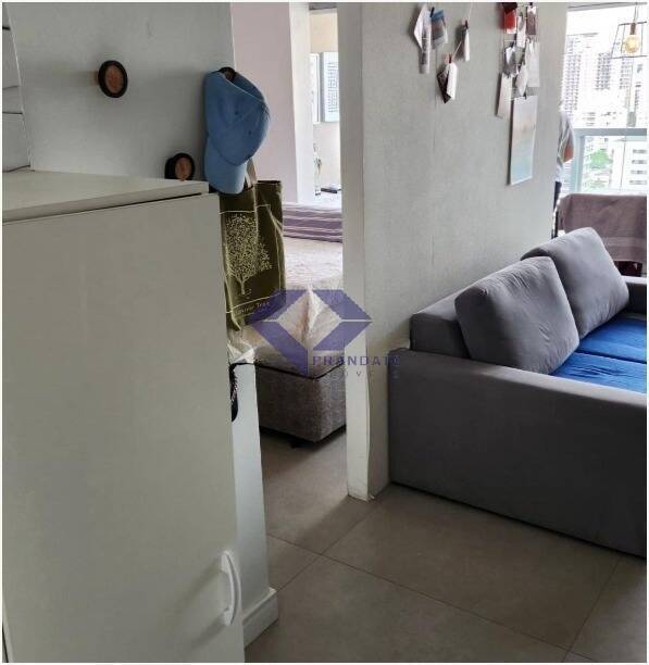 Apartamento à venda com 1 quarto, 33m² - Foto 2