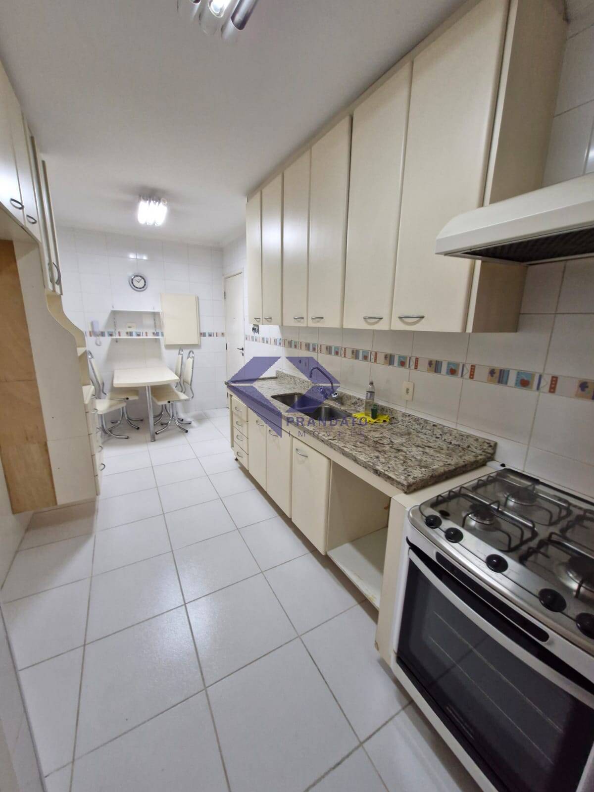 Apartamento à venda com 2 quartos, 105m² - Foto 18