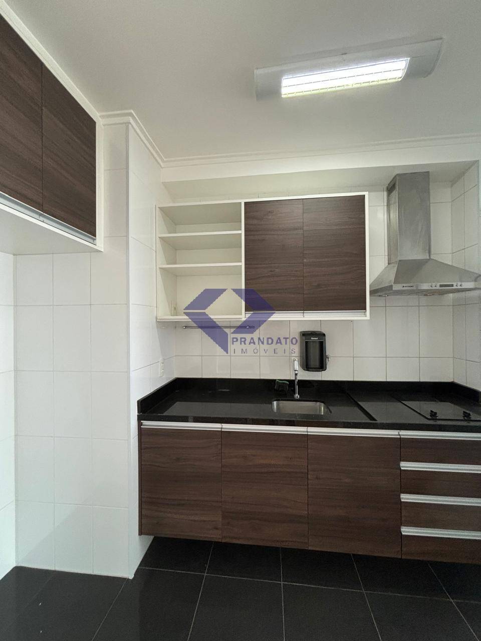 Apartamento para alugar com 1 quarto, 50m² - Foto 9