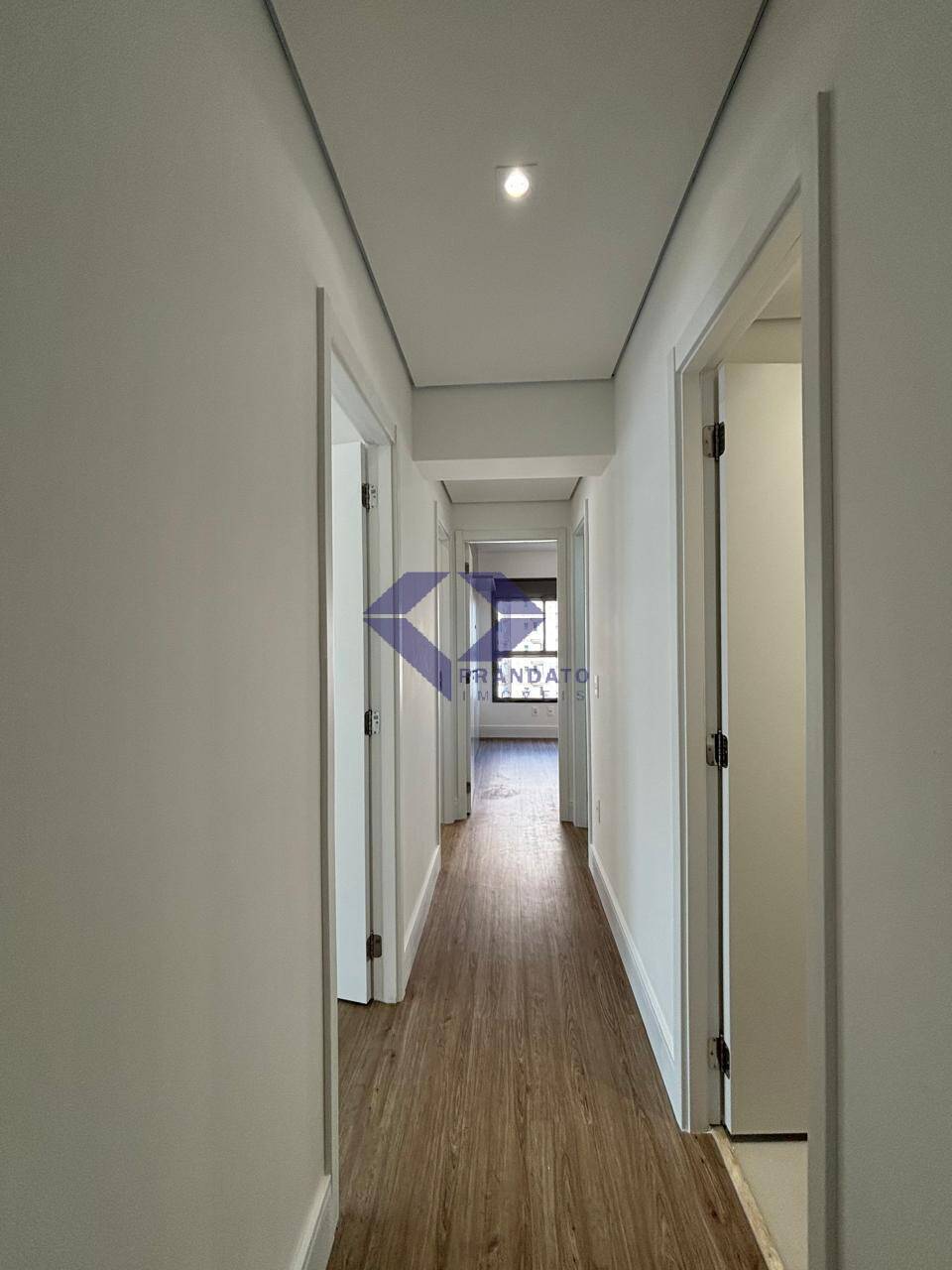 Apartamento para alugar com 3 quartos, 81m² - Foto 10