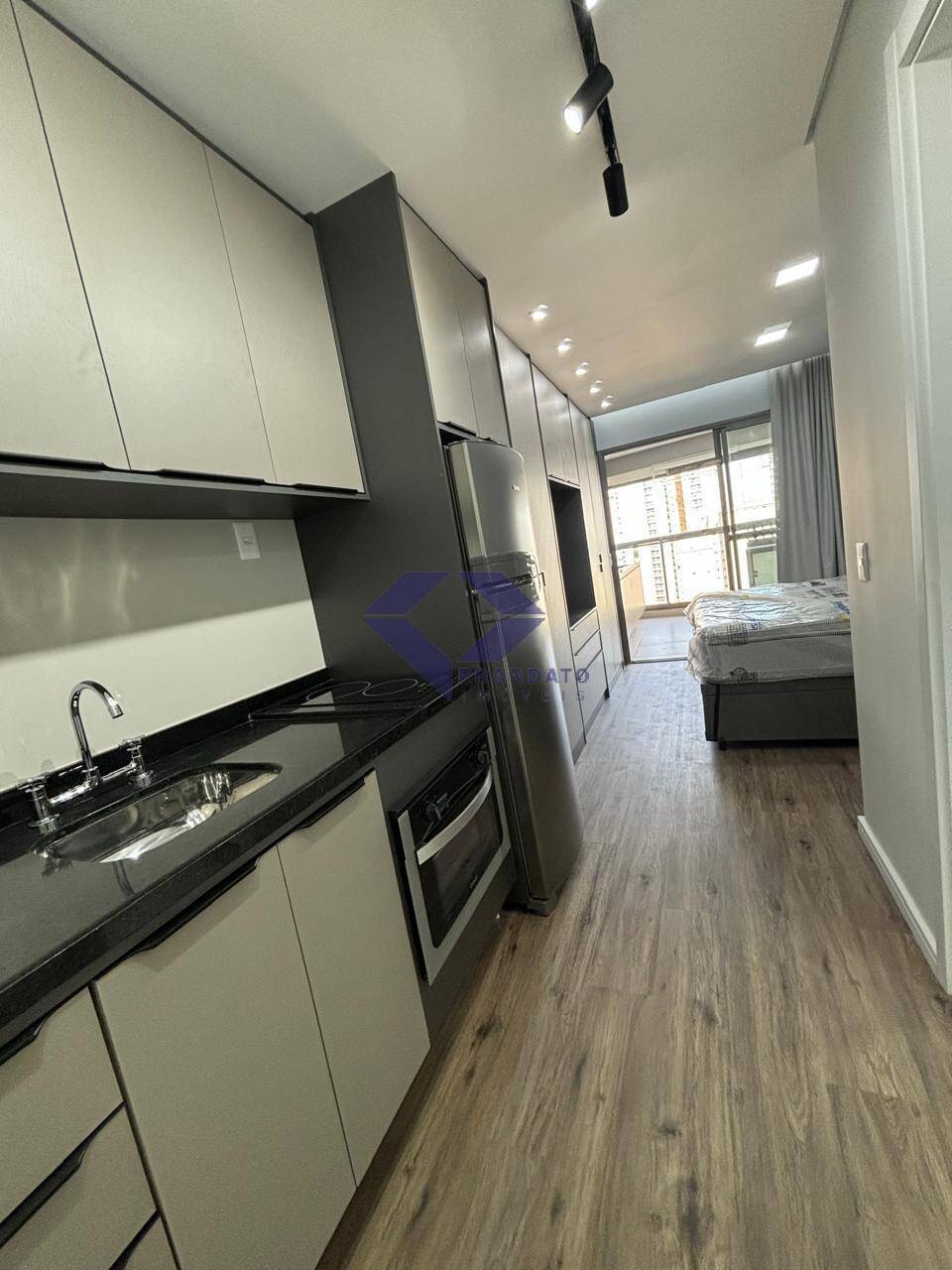 Apartamento para alugar com 1 quarto, 30m² - Foto 1