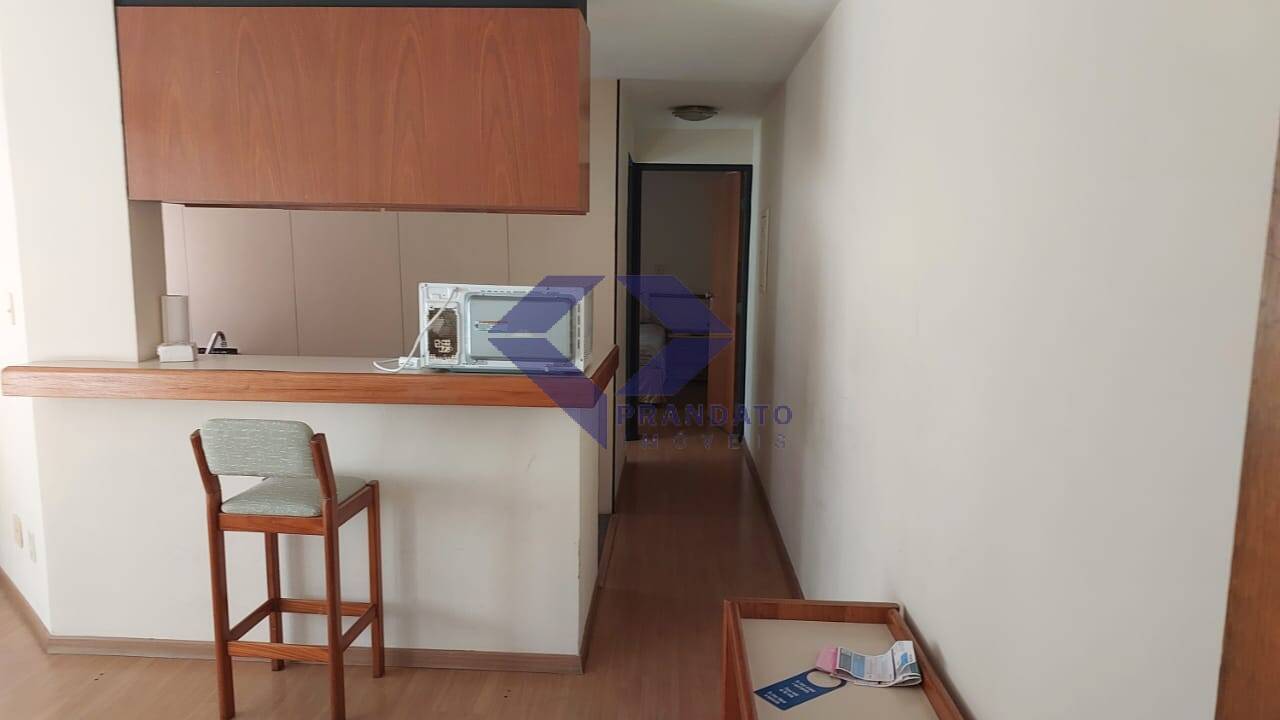 Apartamento à venda com 1 quarto, 50m² - Foto 3