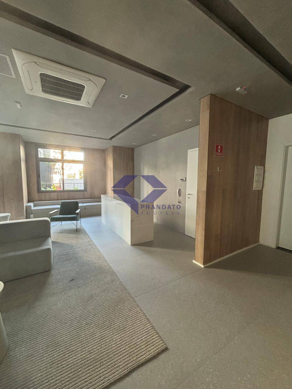 Apartamento para alugar com 2 quartos, 75m² - Foto 35