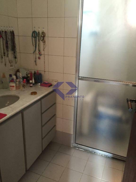 Apartamento à venda com 4 quartos, 210m² - Foto 19