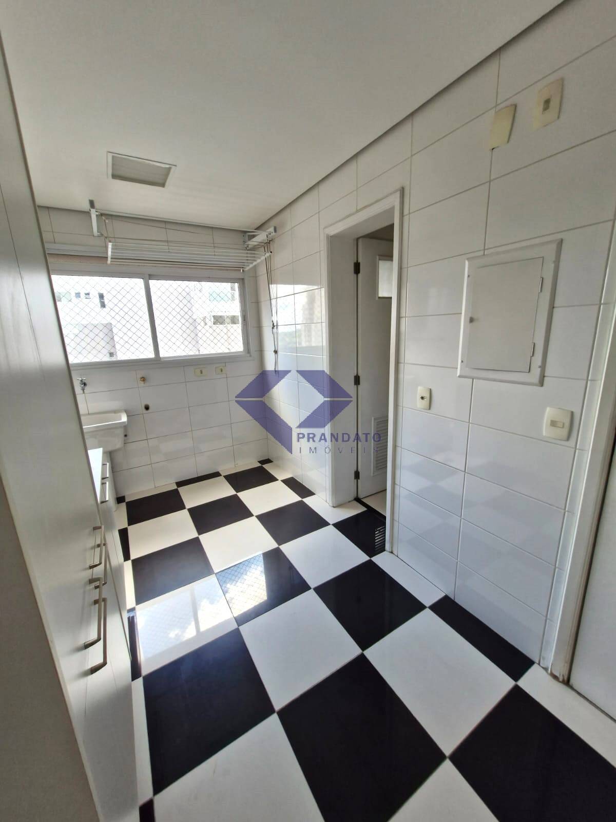 Apartamento à venda com 4 quartos, 223m² - Foto 20