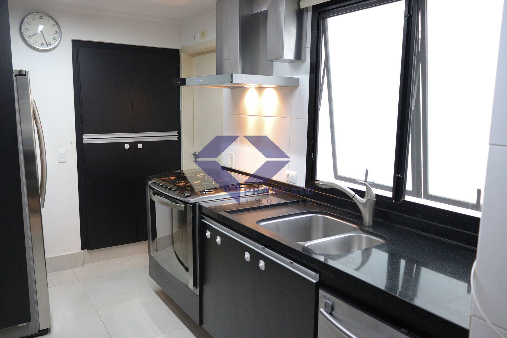 Apartamento à venda com 4 quartos, 172m² - Foto 15