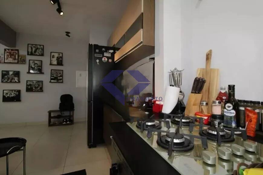 Apartamento à venda com 1 quarto, 50m² - Foto 3