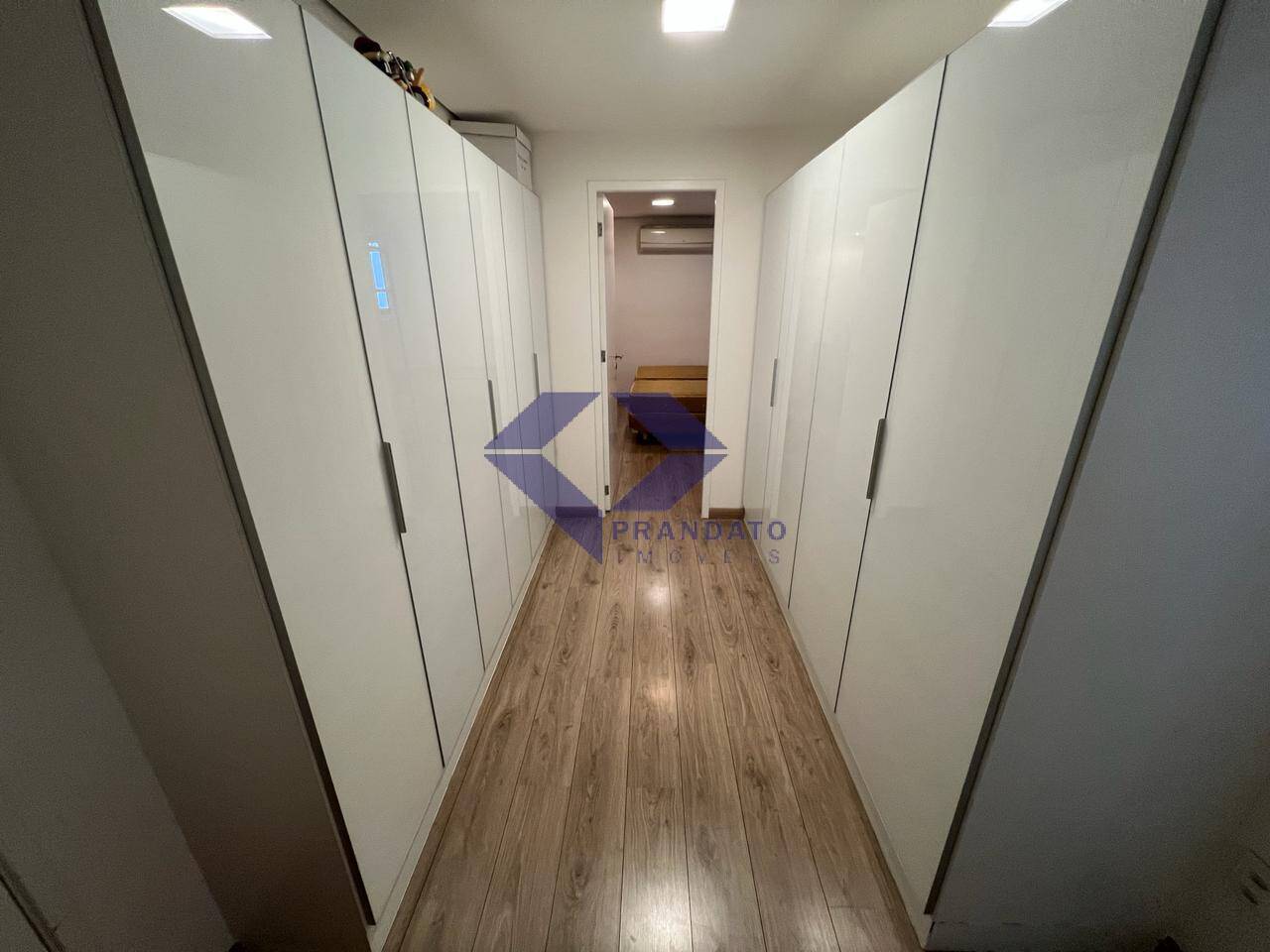 Apartamento à venda com 3 quartos, 120m² - Foto 14