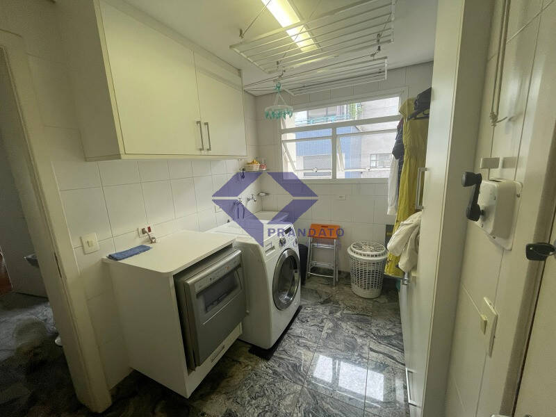 Apartamento à venda com 3 quartos, 220m² - Foto 11