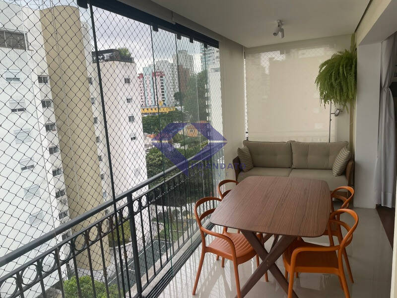 Apartamento à venda com 3 quartos, 220m² - Foto 4