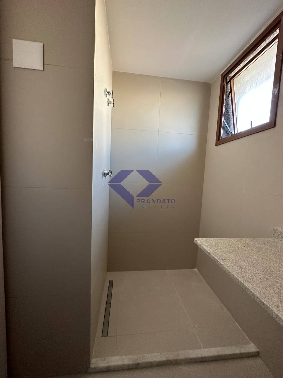 Apartamento à venda com 2 quartos, 110m² - Foto 11