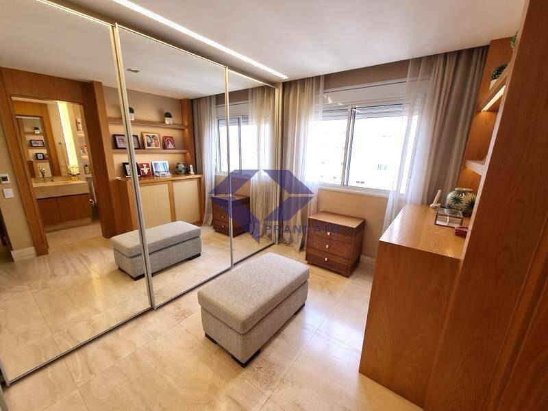 Apartamento à venda com 3 quartos, 370m² - Foto 28