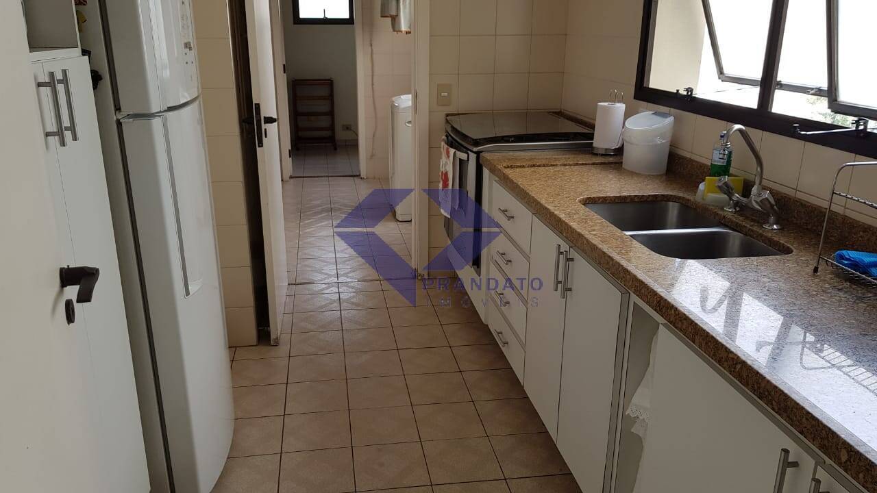 Apartamento à venda com 4 quartos, 194m² - Foto 7