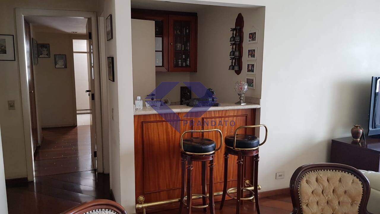 Apartamento à venda com 4 quartos, 194m² - Foto 13