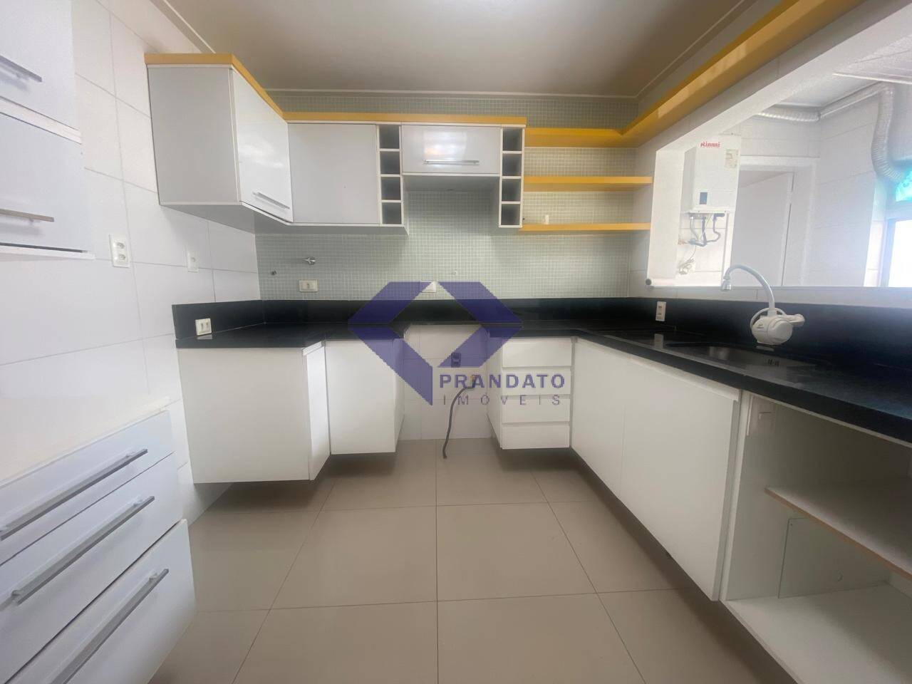 Apartamento à venda com 3 quartos, 140m² - Foto 5