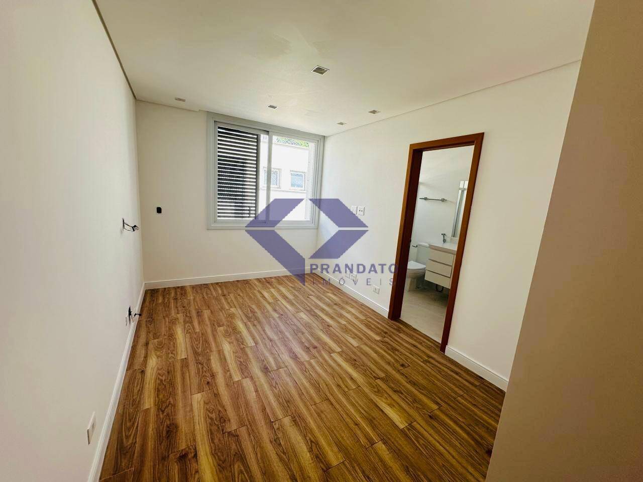 Casa à venda com 4 quartos, 365m² - Foto 15