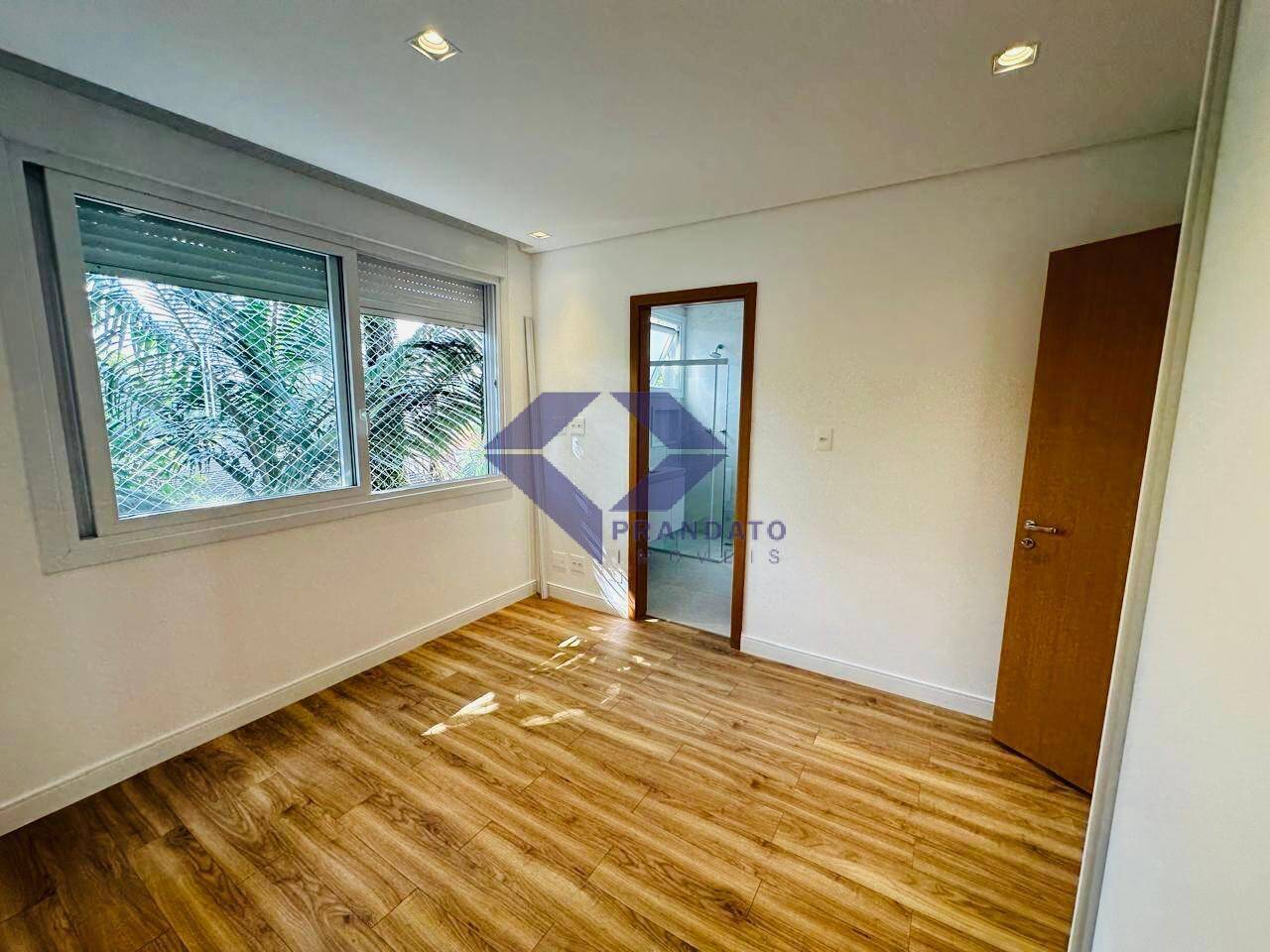 Casa à venda com 4 quartos, 365m² - Foto 18