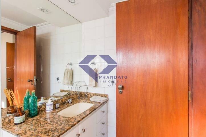 Apartamento à venda com 3 quartos, 107m² - Foto 18