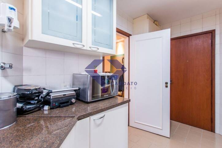 Apartamento à venda com 3 quartos, 107m² - Foto 25